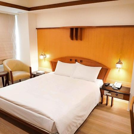 Kao Yuan Hotel - Zhong Zheng Tajcshung Kültér fotó