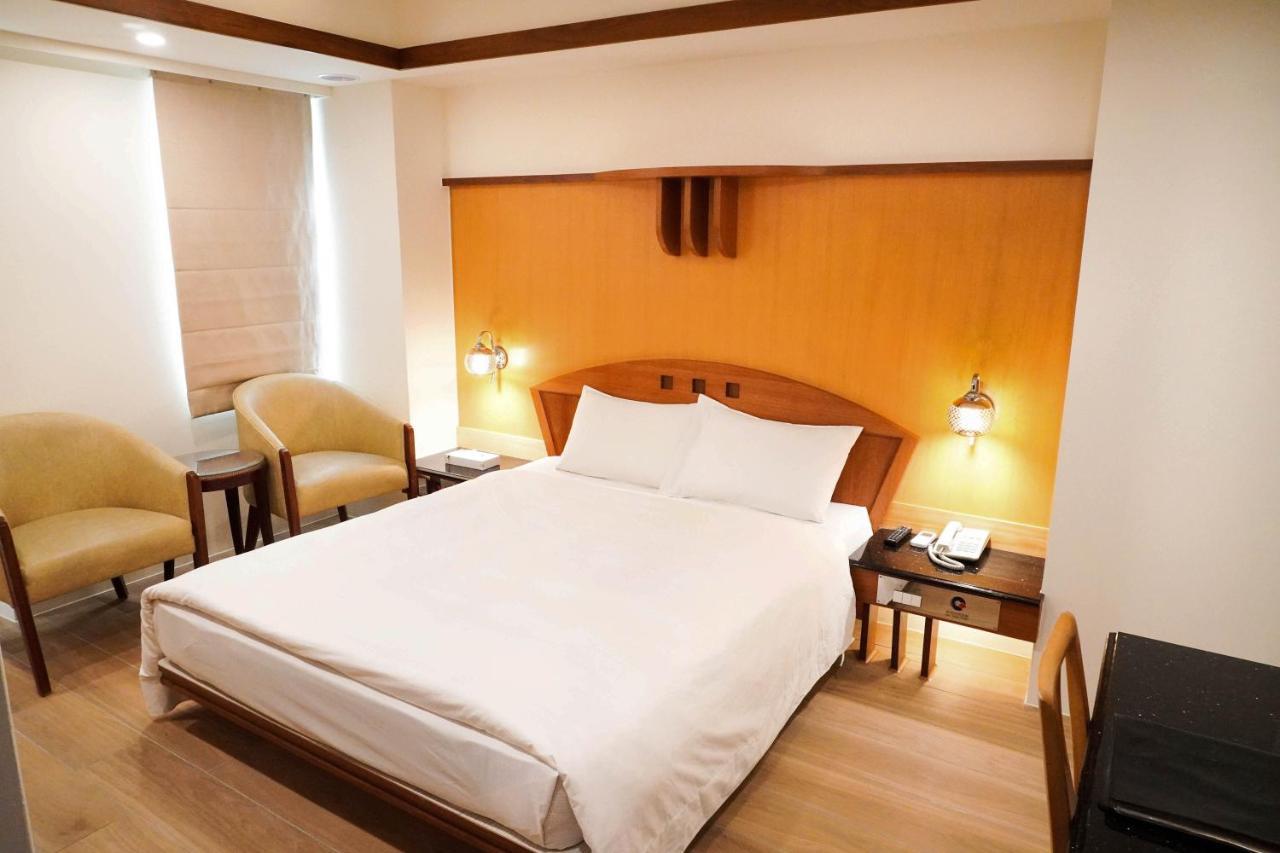 Kao Yuan Hotel - Zhong Zheng Tajcshung Kültér fotó