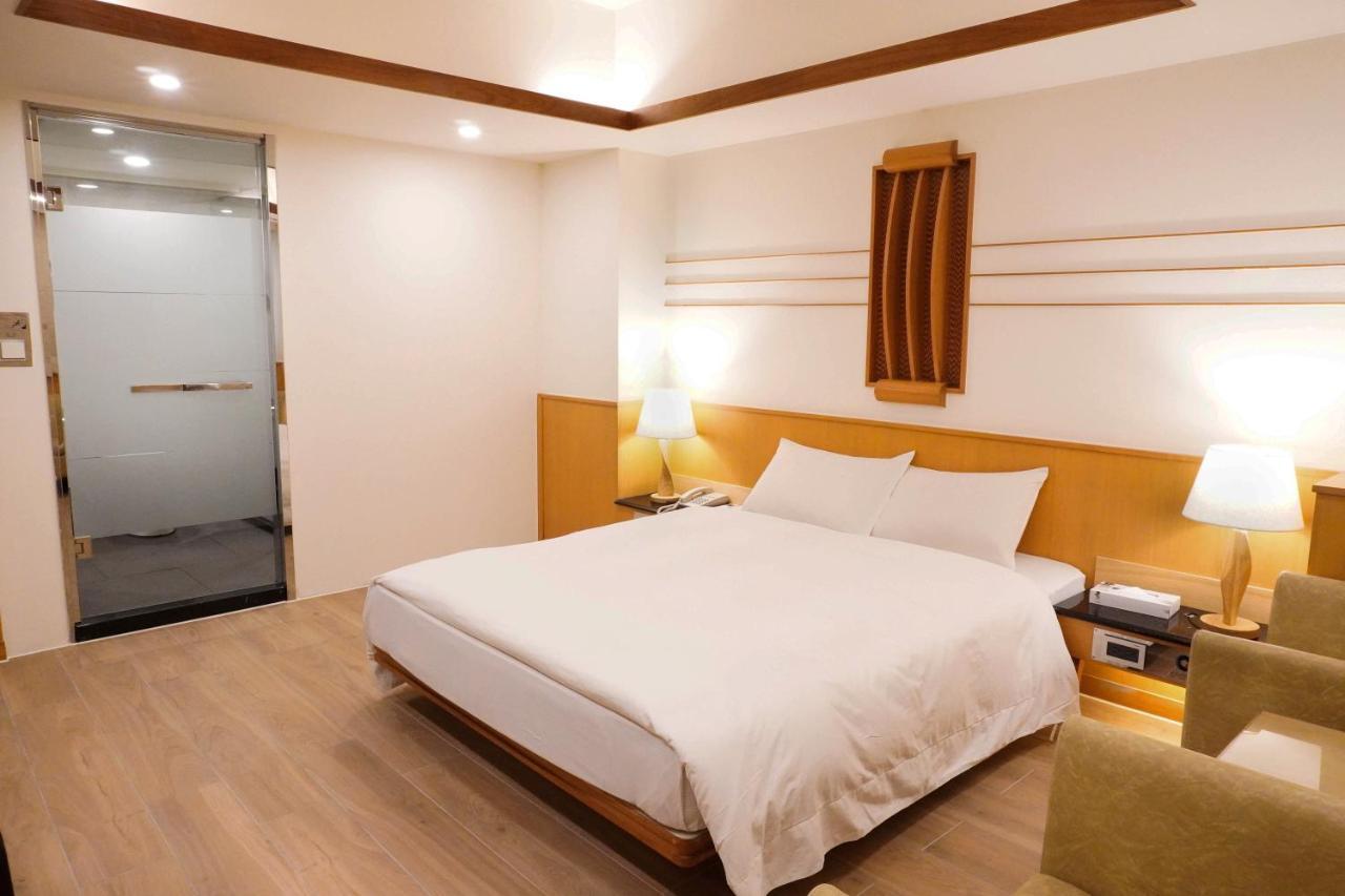 Kao Yuan Hotel - Zhong Zheng Tajcshung Kültér fotó