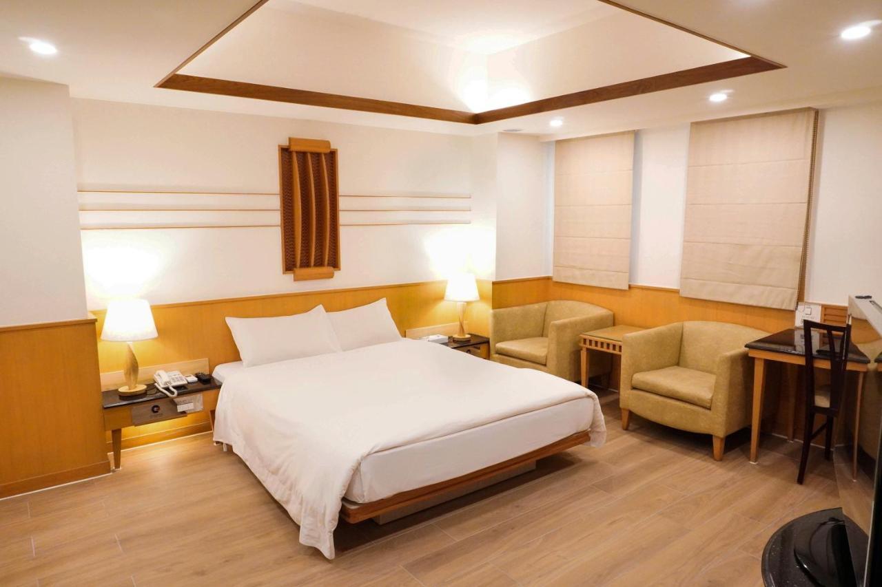 Kao Yuan Hotel - Zhong Zheng Tajcshung Kültér fotó