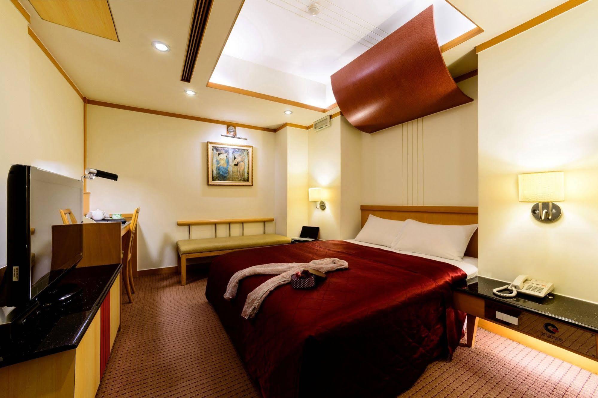 Kao Yuan Hotel - Zhong Zheng Tajcshung Kültér fotó