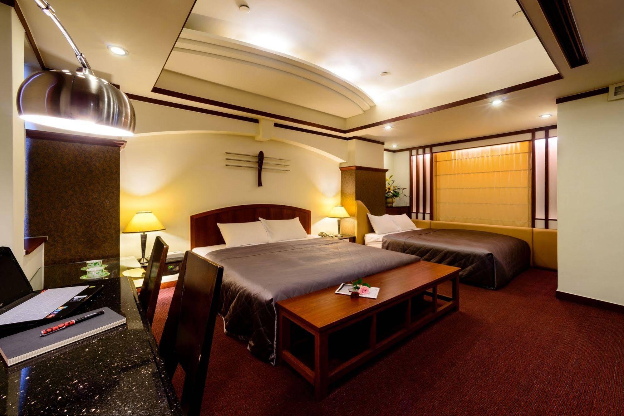 Kao Yuan Hotel - Zhong Zheng Tajcshung Kültér fotó